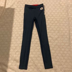 NEW Tracksmith turnover tight, midnight, XS